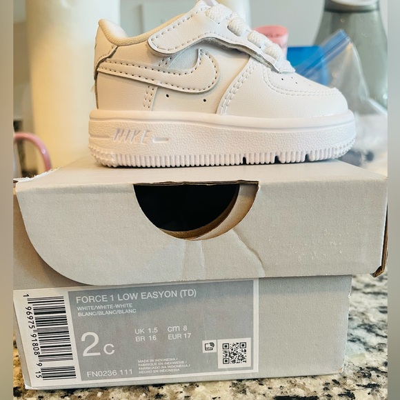 Baby Sneakers - Picture 1 of 3